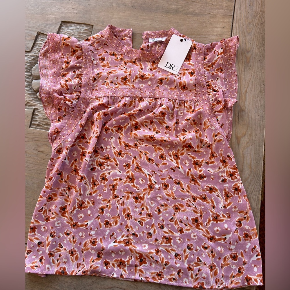 NWT DR2 women’s size M blouse